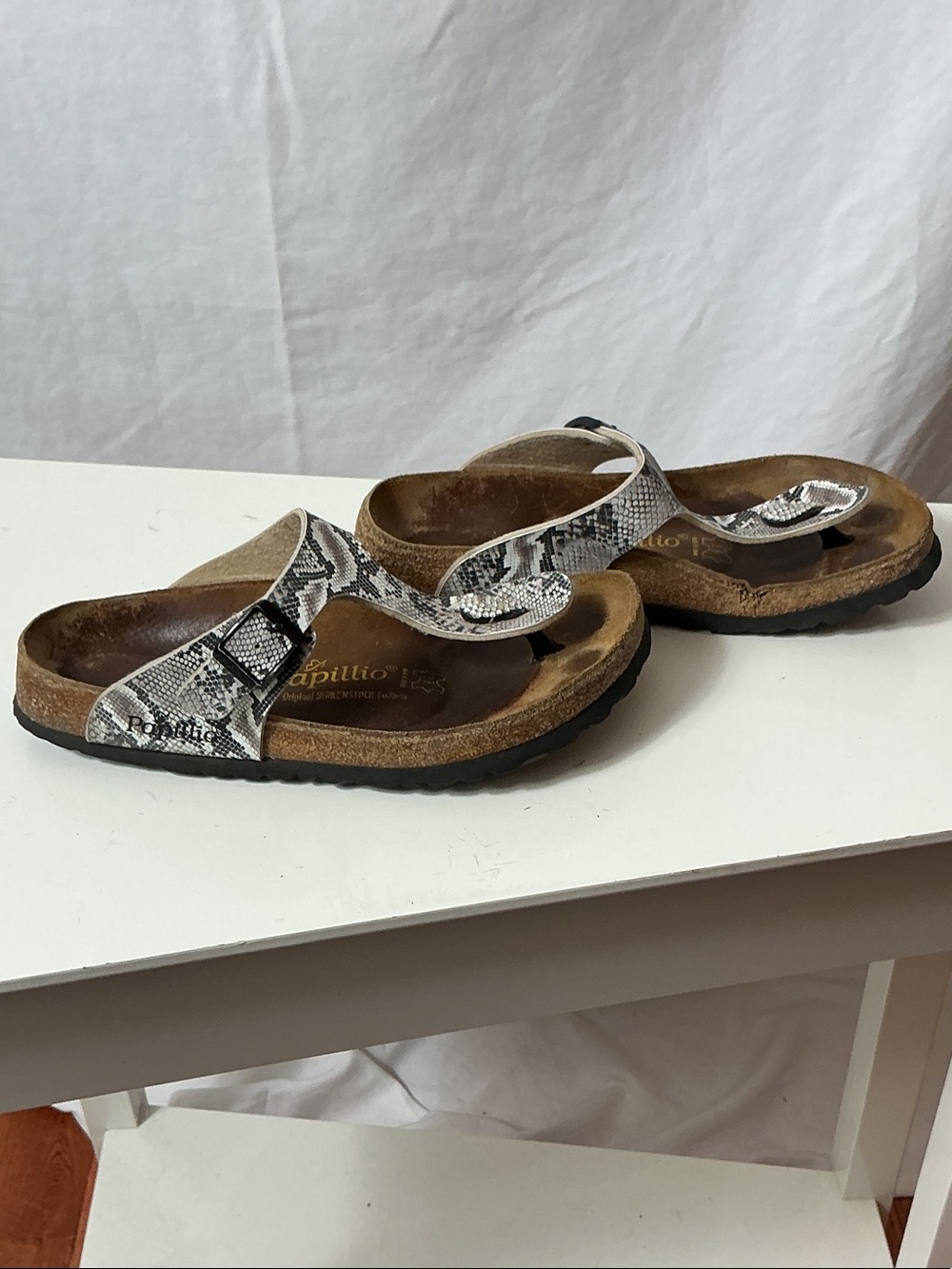 Birkenstock Snake-Print Toe-Thong Sandals - Picture 4 of 9